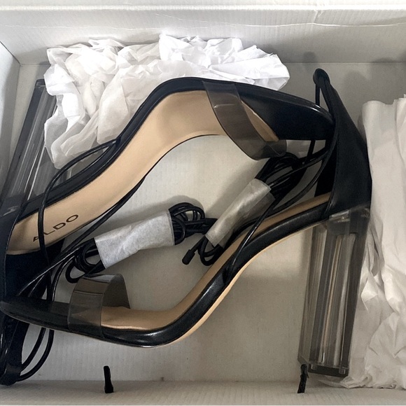 NWT - ALDO Size 8.5, Strappy Heeled Sandal - Picture 3 of 9